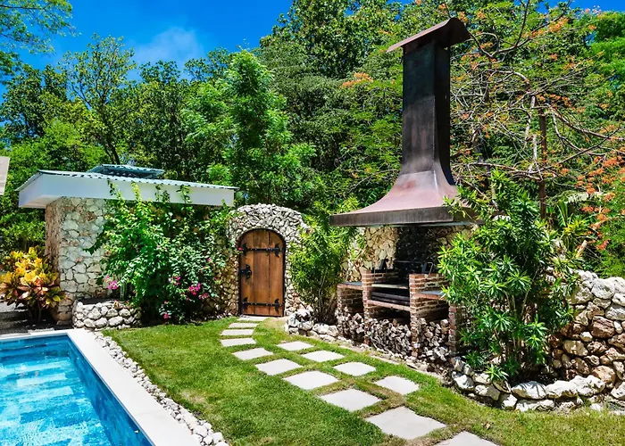Buendía Lux Lotus Hidden Gem Near With Pool *